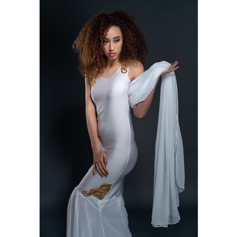Goddess gown - Picture 6 of 6